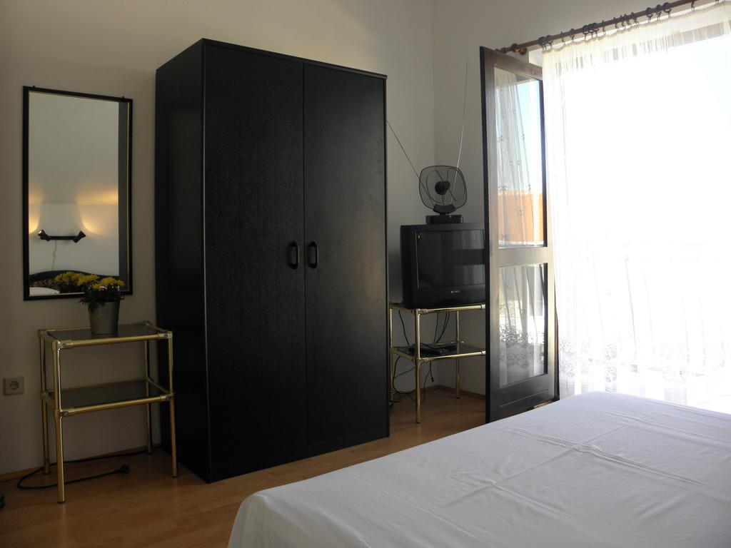 Apartment Perkov Tribunj  Room photo